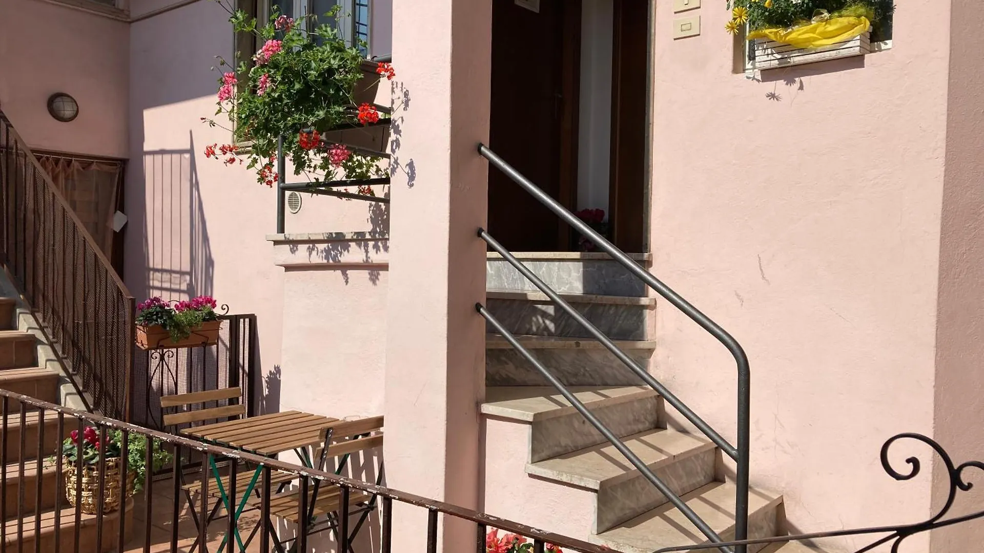 Casa Mirella Lägenhet Lovere